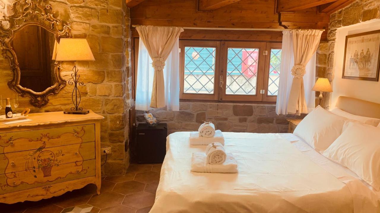 Hotel La Vecchia Torre Roma Esterno foto