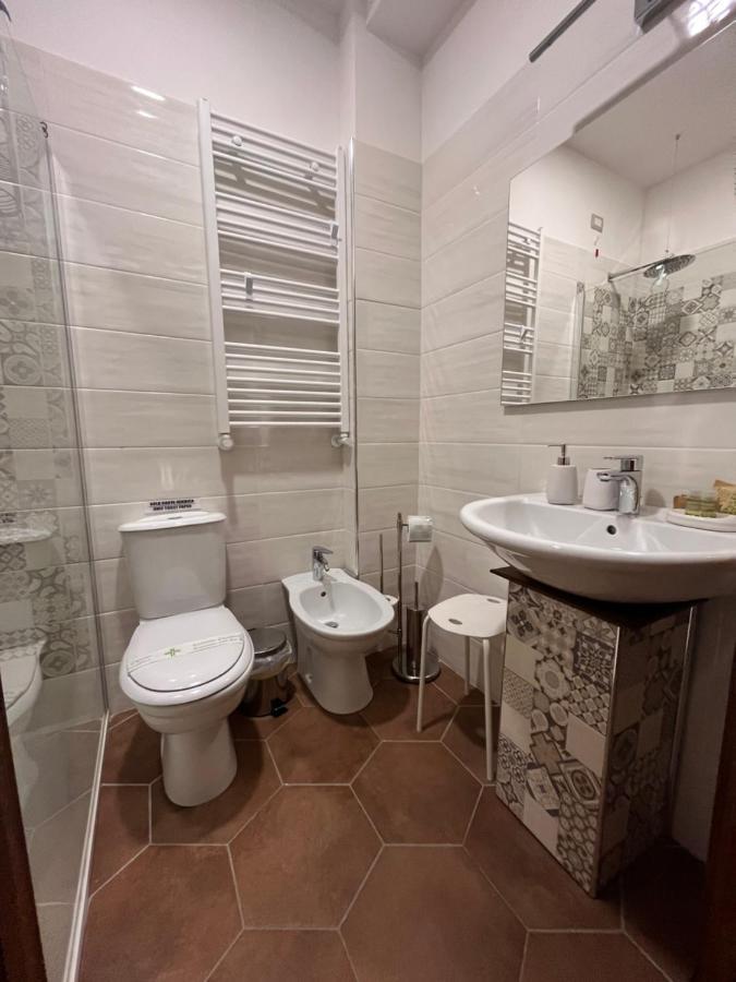 Hotel La Vecchia Torre Roma Esterno foto